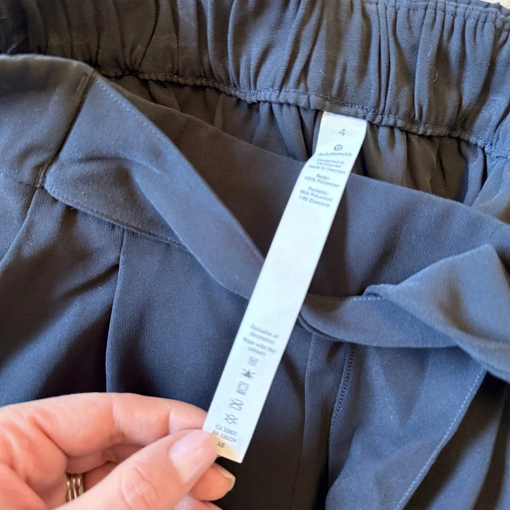 Lululemon Noir Pant Black Wide Leg Tie Waist High Rise Trousers Size 4‎
